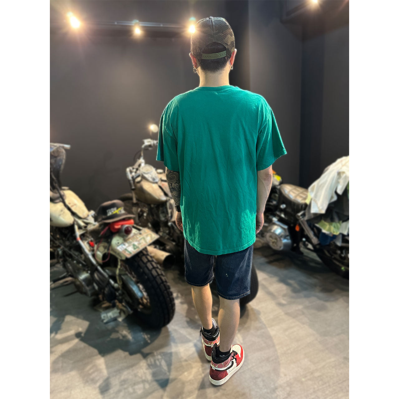 【RED HOT CHILI PEPPERS】レッドホットチリペッパーズ ロゴTシャツ L