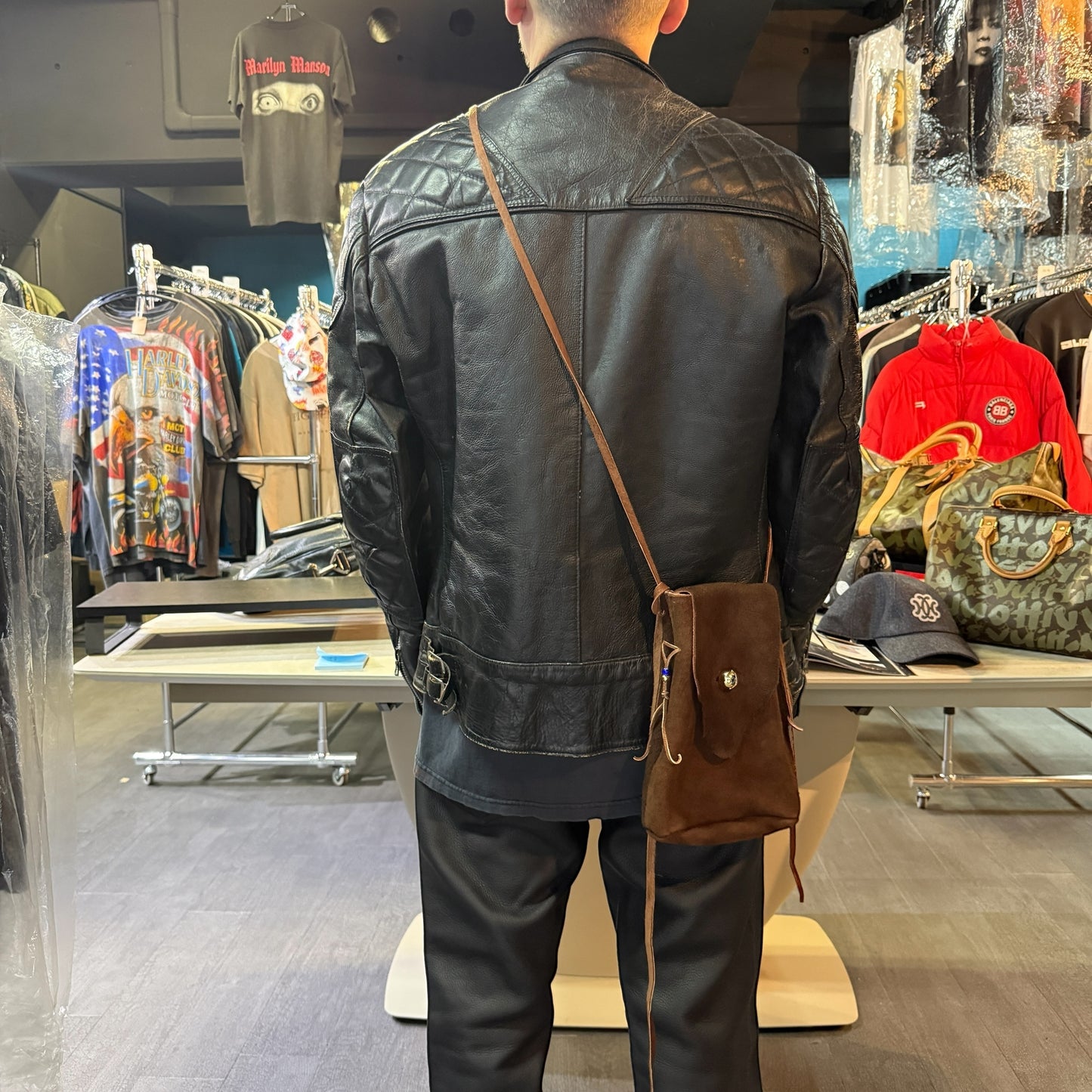 【UNDERCOVER】 アンダーカバー ディアスキンショルダーポーチ
