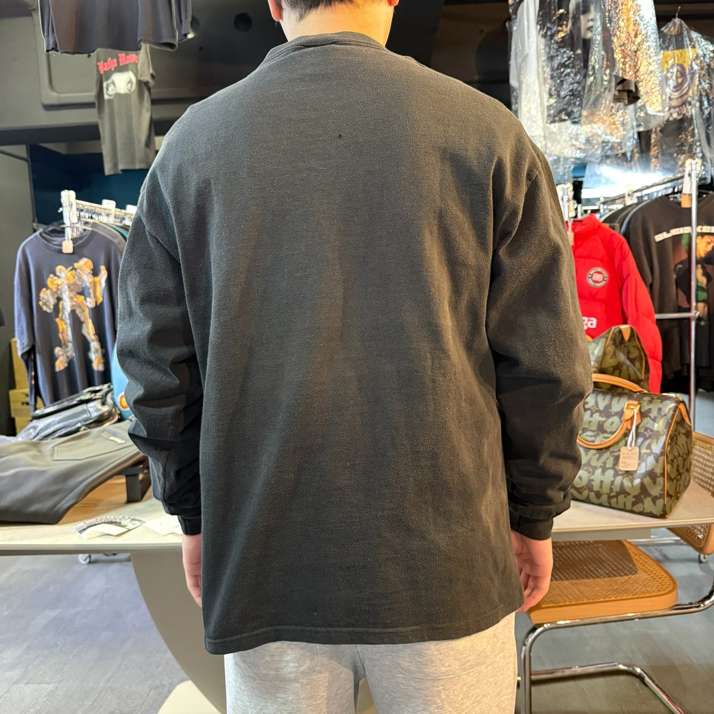 Skull Art 90's Vintage Long Sleeve T-Shirt