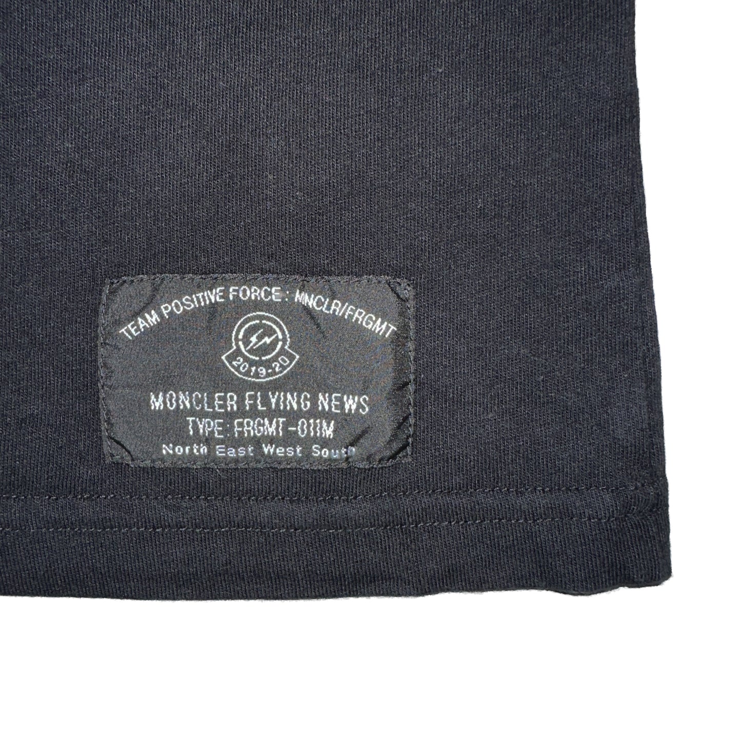【MONCLER × FRAGMENT × POKÉMON】モンクレール × フラグメント × ポケモン Tシャツ M
