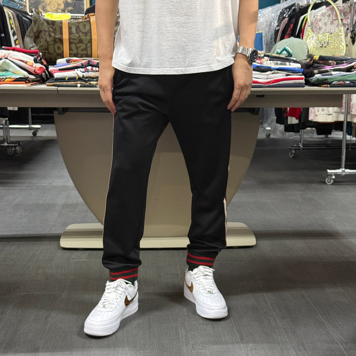 【GUCCI】グッチ "LOGO TAPE WEB STRIPE" トラックパンツ