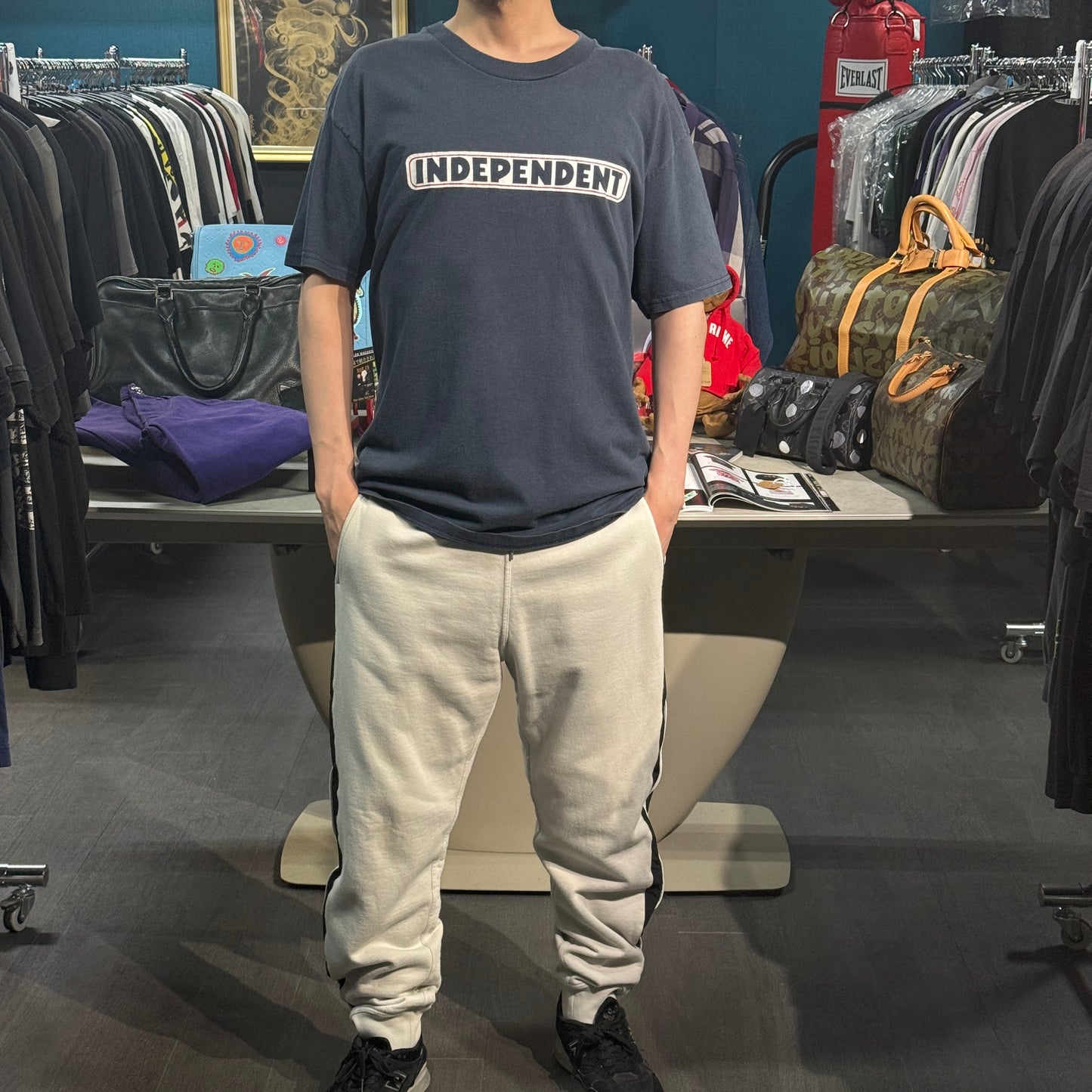 【INDEPENDENT】インディペンデント ネームロゴ Vintage Tシャツ L（XL相当）