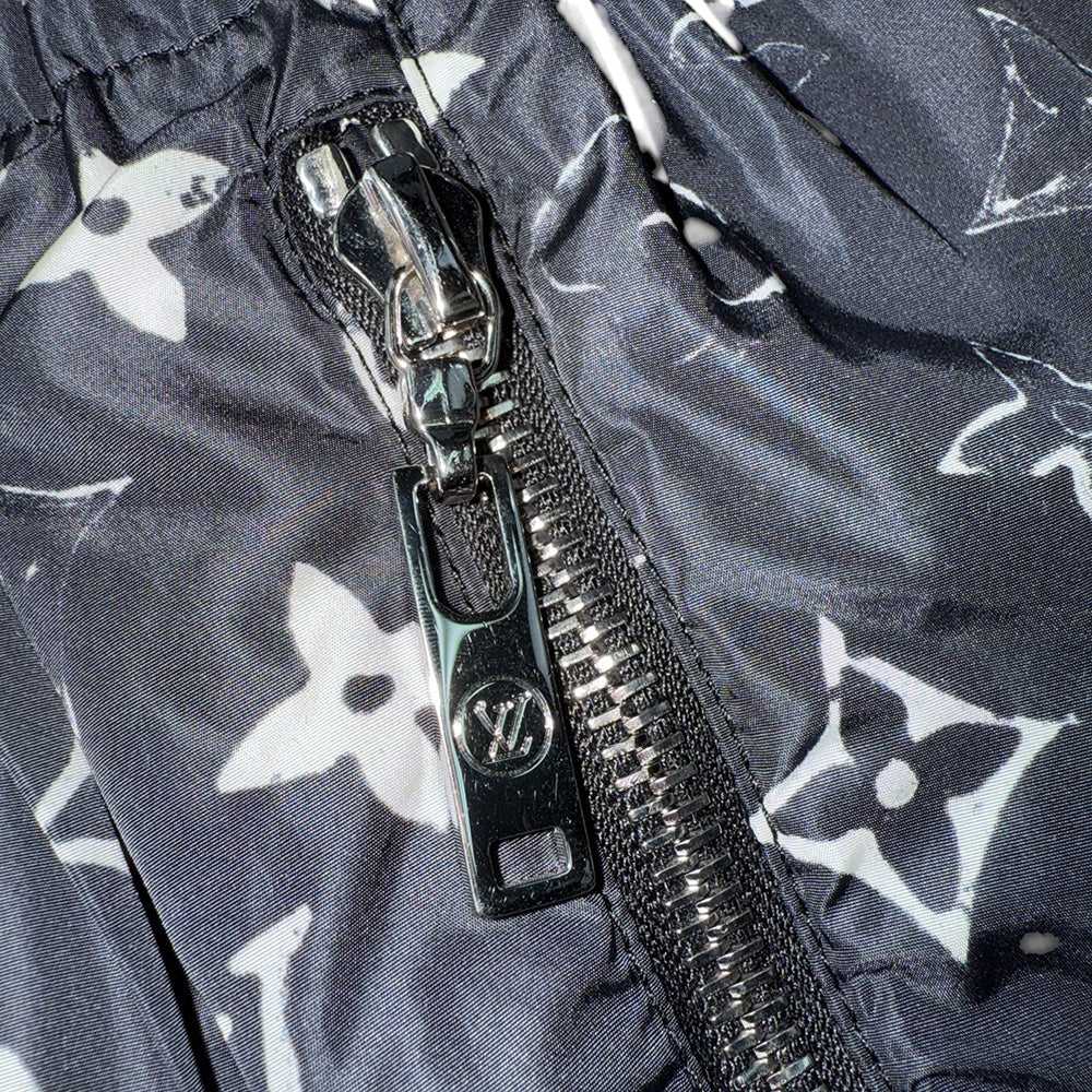[LOUIS VUITTON] Louis Vuitton Stencil Effect Monogram Jogging Pants Size 34