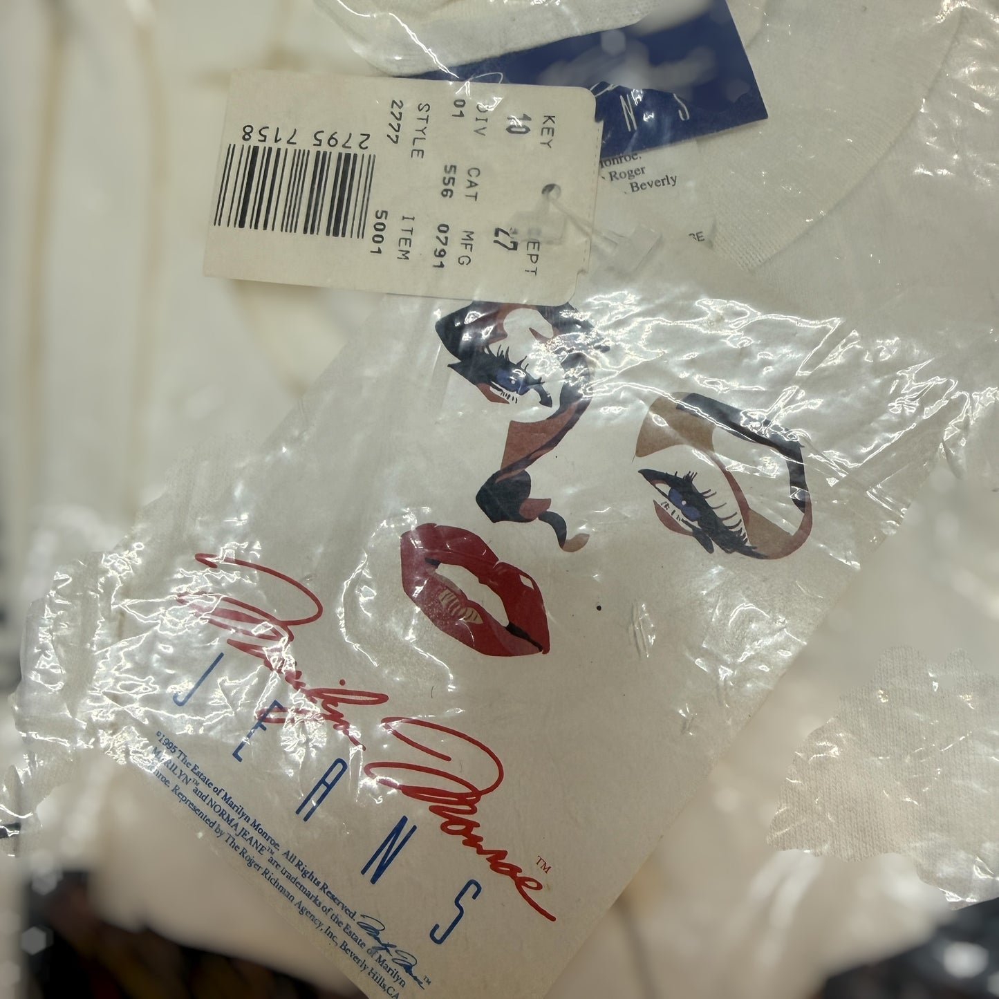 【MARILYN MONROE】マリリン・モンロー "ABSTRACT FACE" 90's Vintage Tシャツ