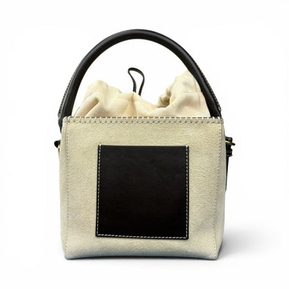 【JACQUEMUS】ジャックムス レザーバケット ショルダーバッグ JM211BA10211
