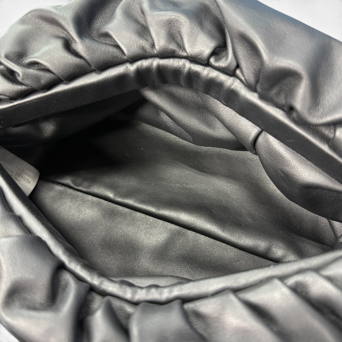 【BOTTEGA VENETA】ボッテガヴェネタ "THE CHAIN POUCH" レザー ショルダーバッグ