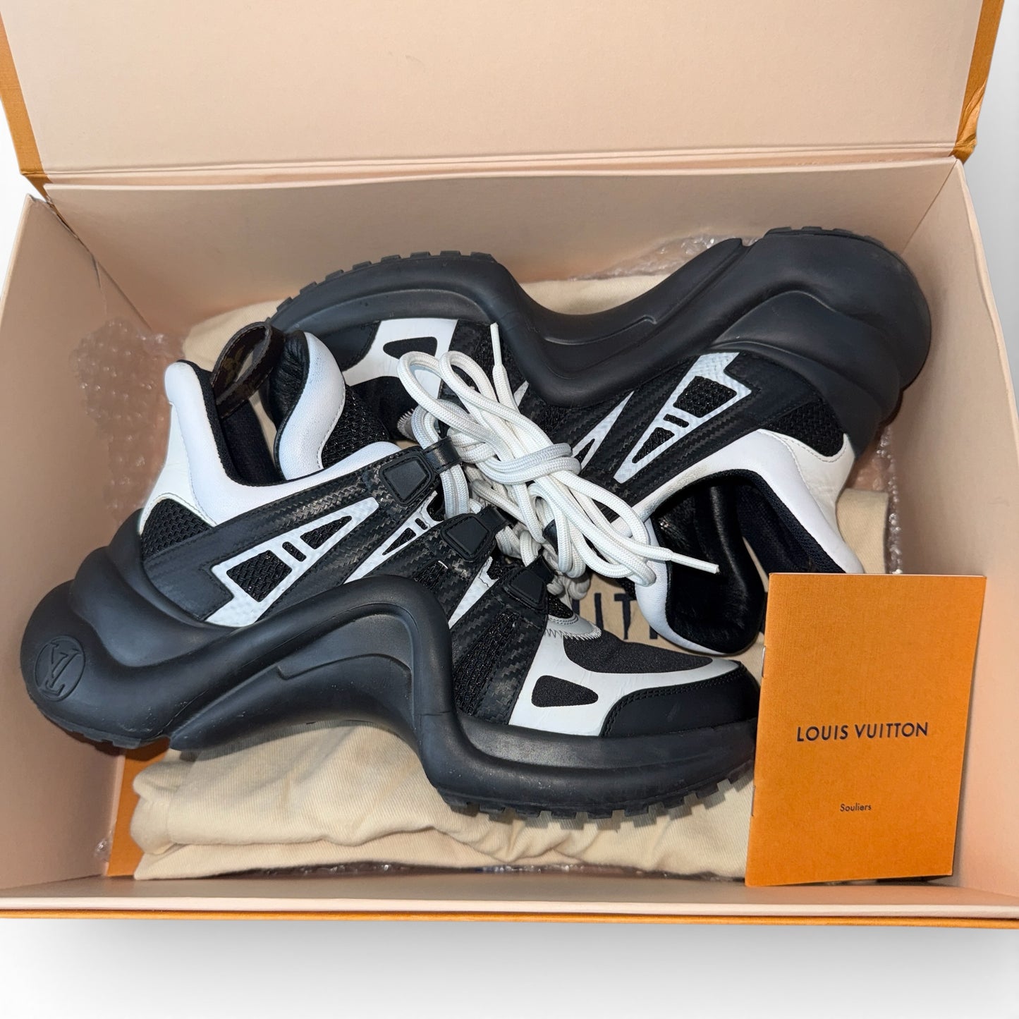 [LOUIS VUITTON] Louis Vuitton Arclight Sneakers