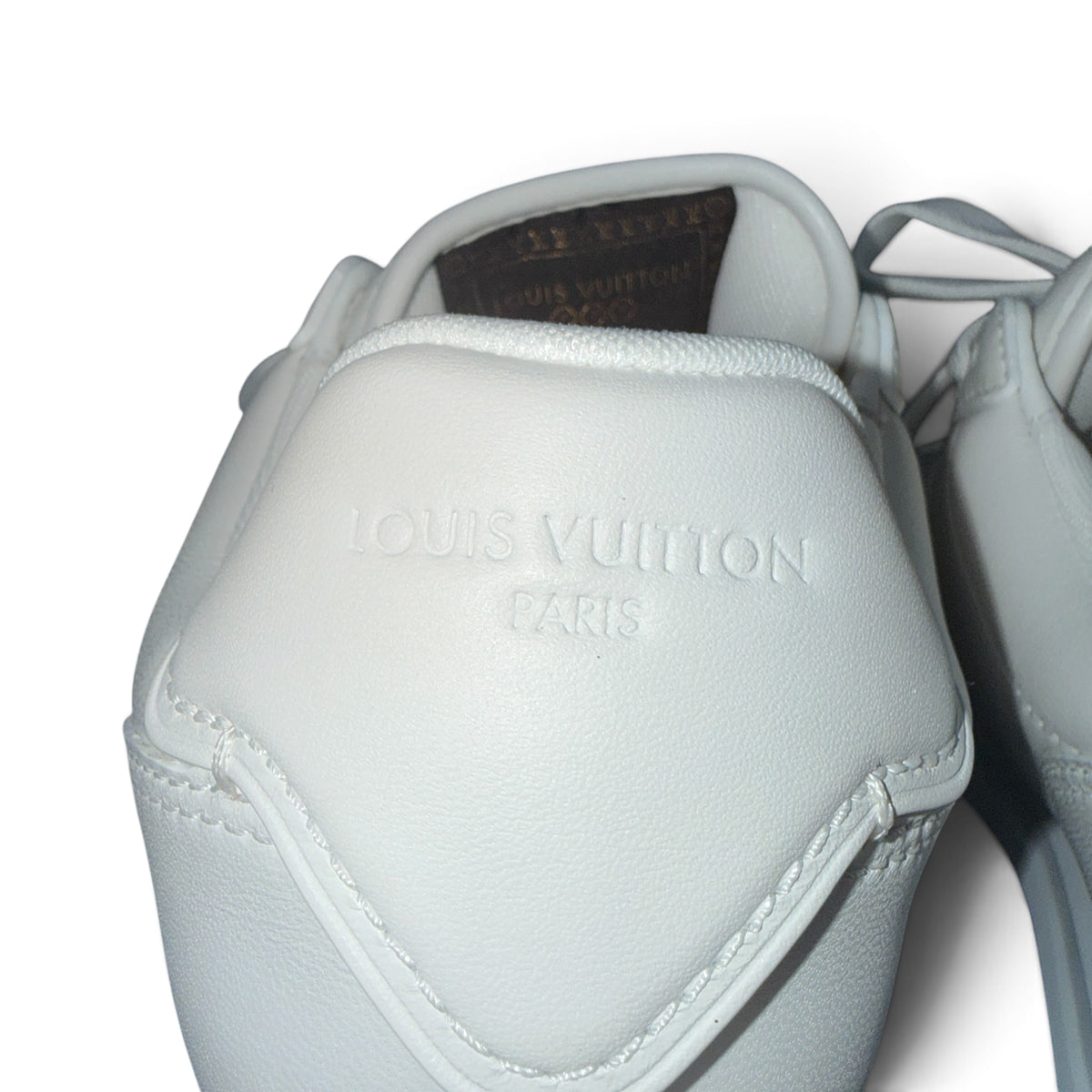 【LOUIS VUITTON】ルイ・ヴィトン "LV Buttersoft Leather"  25AW スニーカー