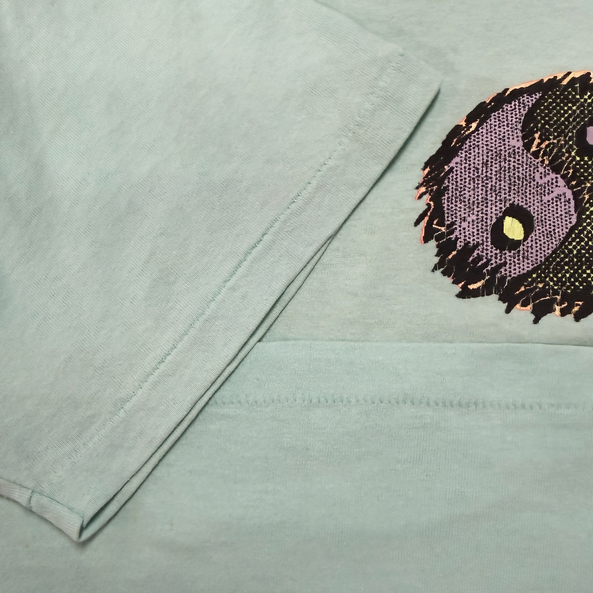 【Town & Country】タウンアンドカントリー "YIN YANG" 80's Vintage Tシャツ