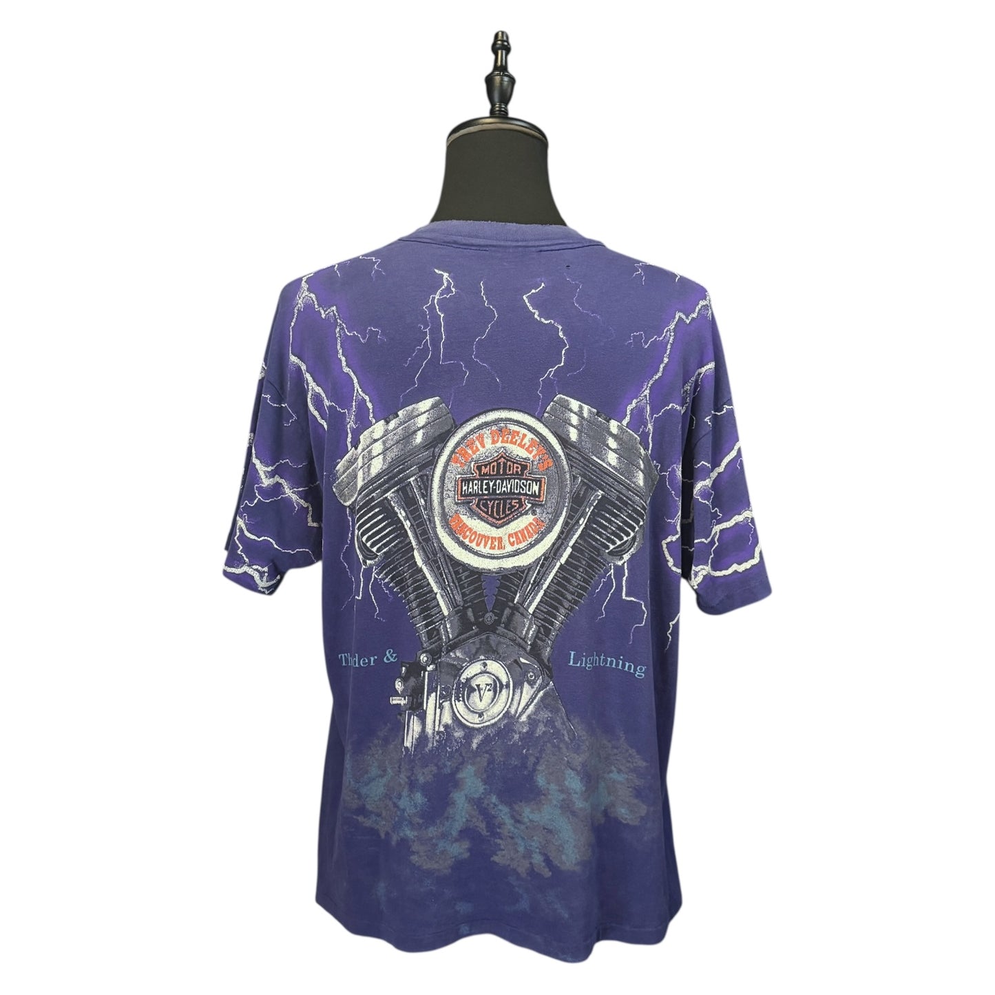 【HARLEY DAVIDSON Thunder & Lightning V-Twin Engine】ハーレーダビッドソン サンダー & ライトニング Vツイン エンジン （パープル）Tシャツ XL相当