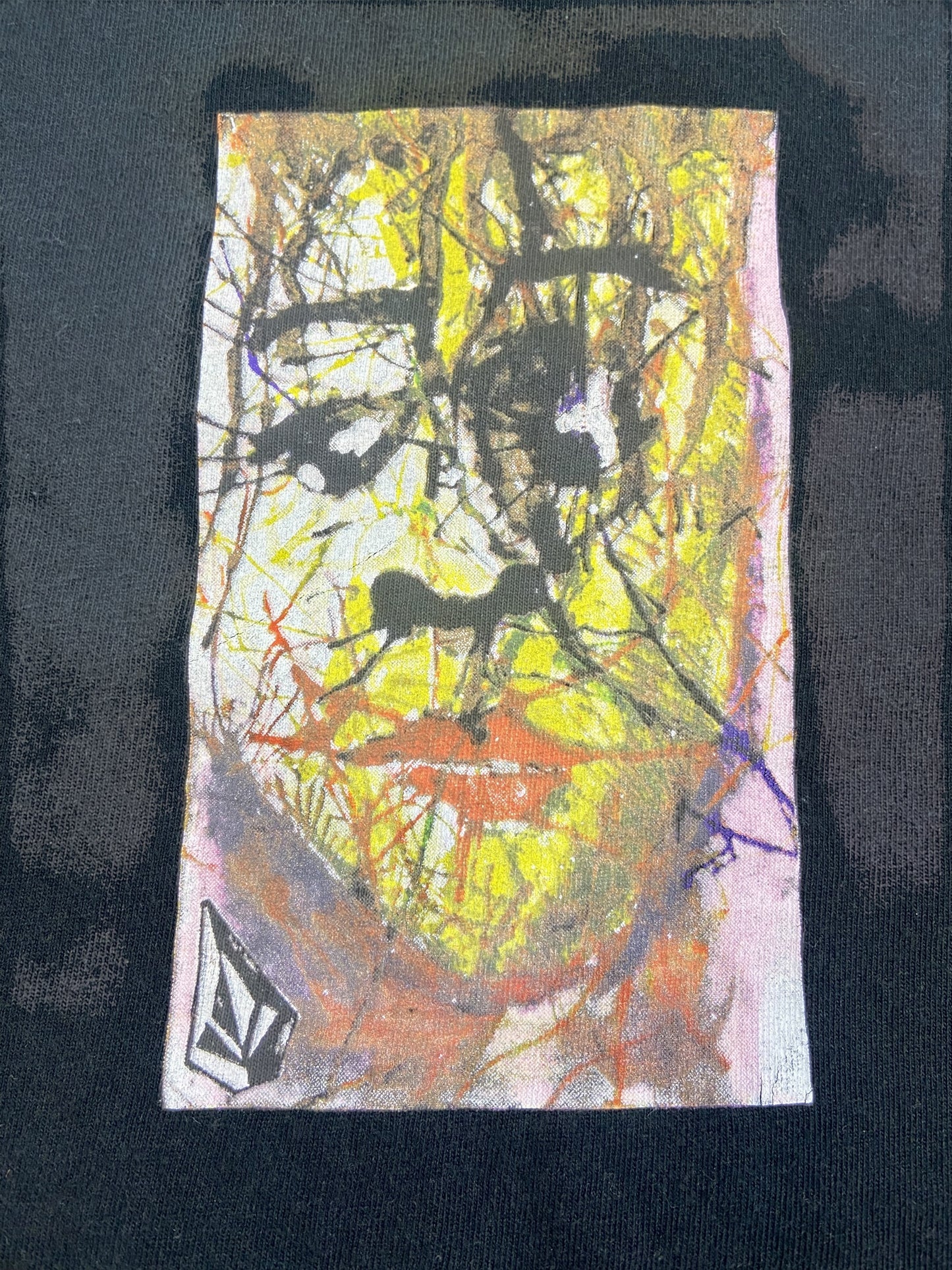 [OLD VOLCOM] Old Volcom Abstract Face Graphic T-Shirt, Size L