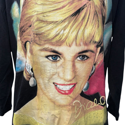 【PRINCESS DIANA】プリンセス・ダイアナ メモリアル フォトプリント ロングスリーブTシャツ