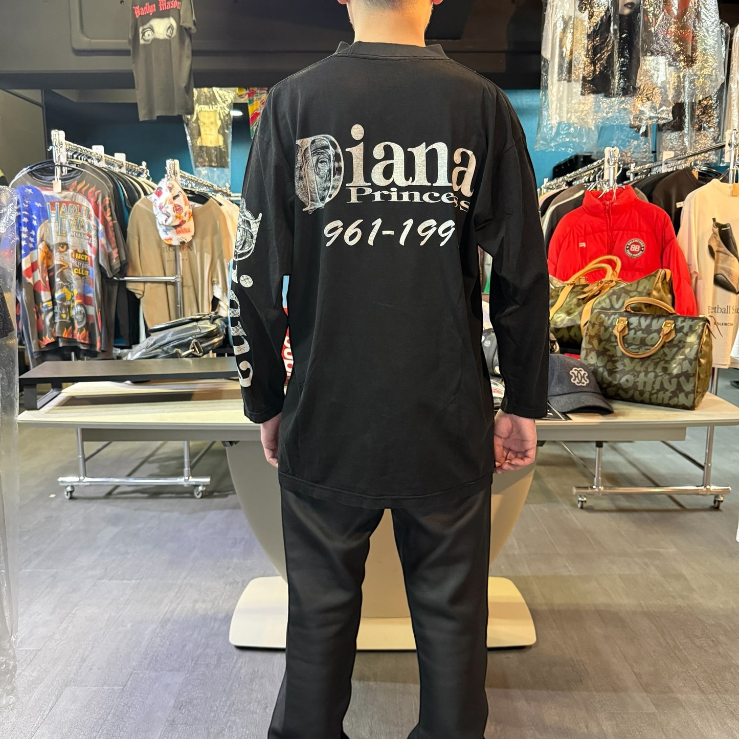 【PRINCESS DIANA】プリンセス・ダイアナ メモリアル フォトプリント ロングスリーブTシャツ
