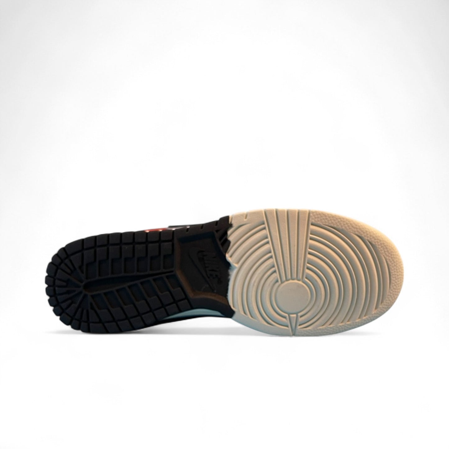 【NIKE DUNK LOW RETRO PRM】ナイキダンク ロー レトロ PRM （26.5cm）