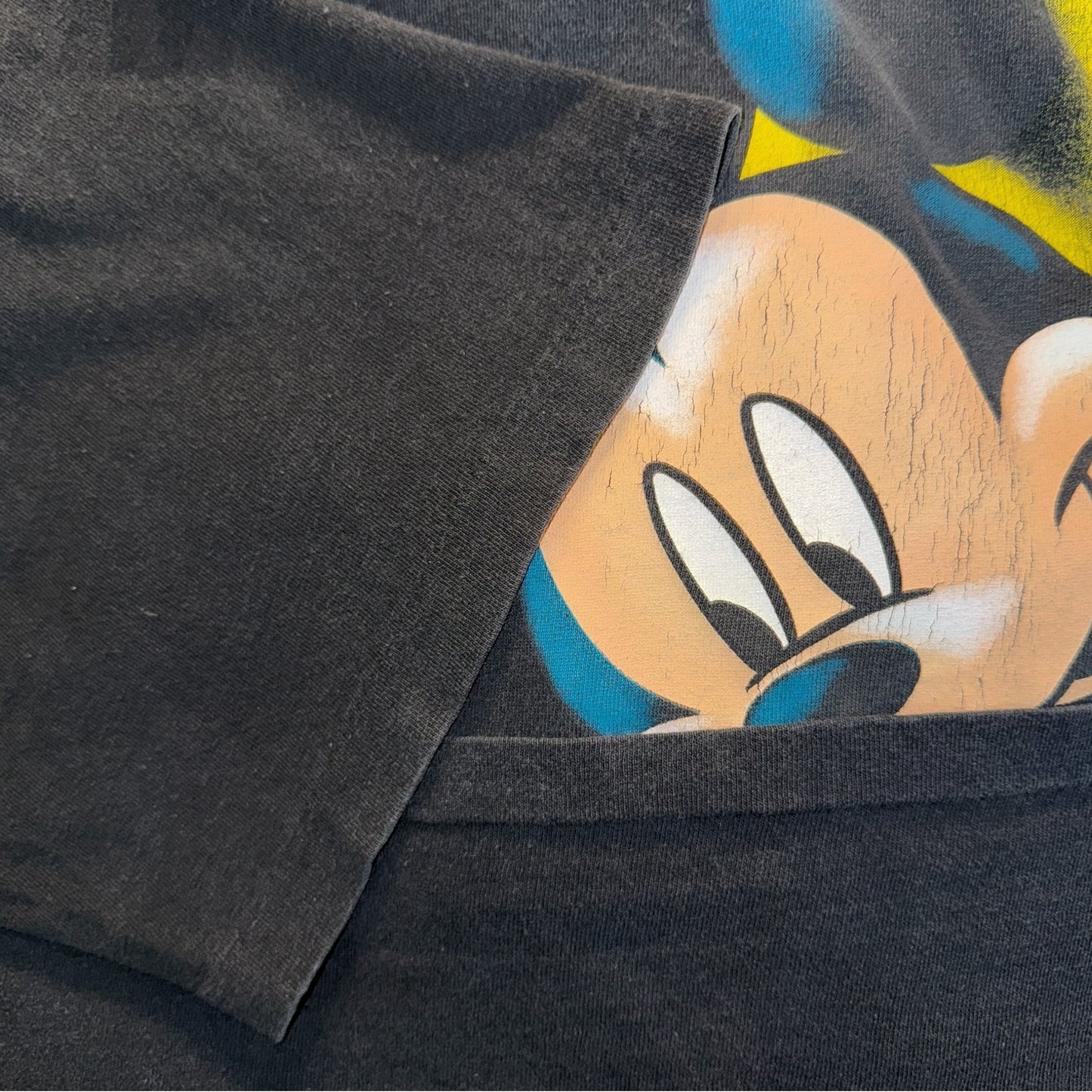 [DISNEY] Disney Mickey "VOLLEYBALL" 90's Vintage T-shirt