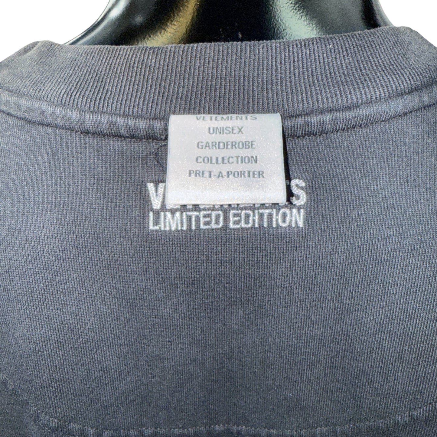 [VETEMENTS] VETEMENTS LIMITED EDITION Layered Design Long Sleeve T-Shirt