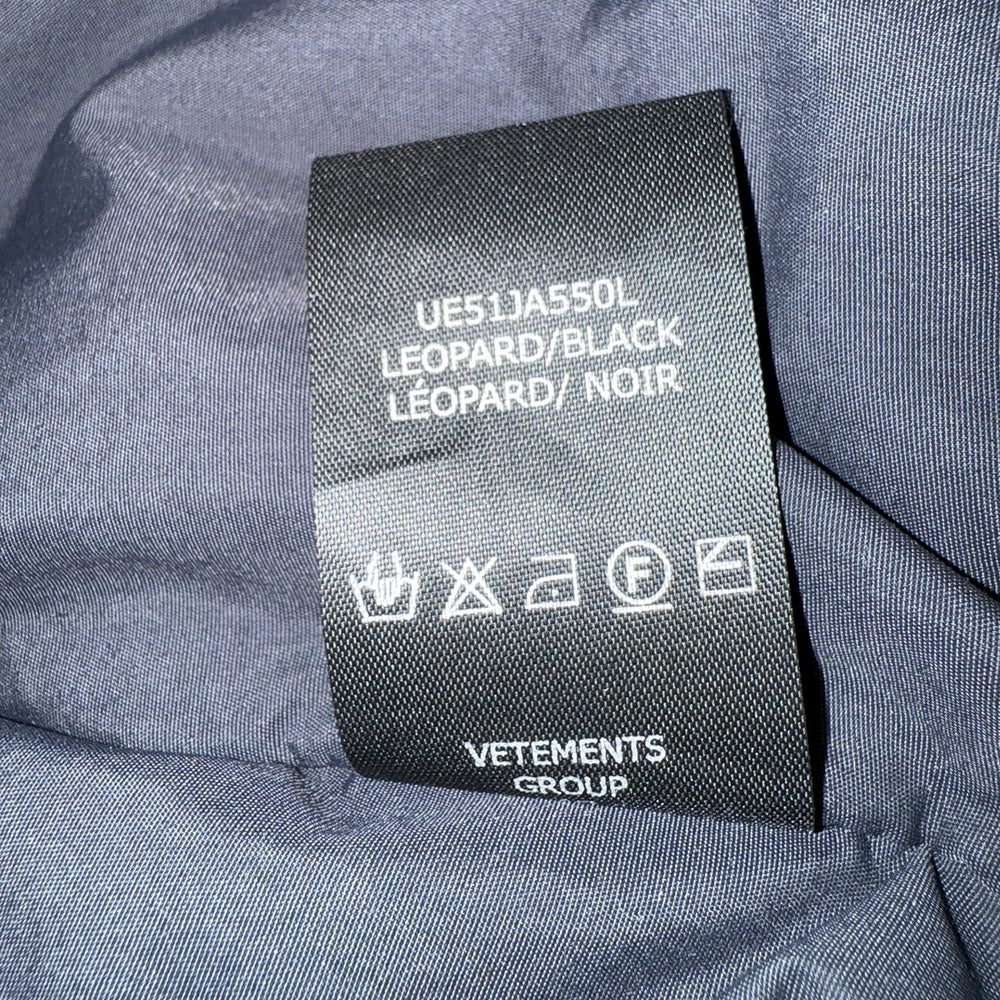 [VETEMENTS] Vetements down jacket