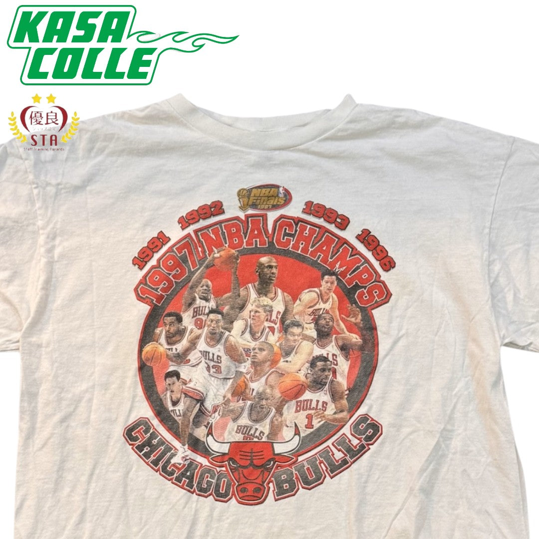 NBA CHICAGO BULLS Vintage 97's NBA Finals T-Shirt, Made in USA, Starter Tag, Size XL, White
